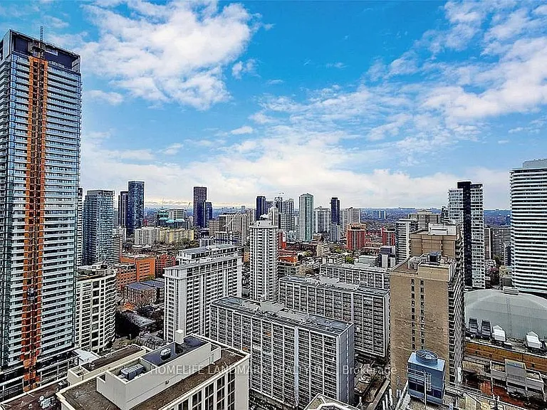 7 Grenville St #3410 — Photo 22