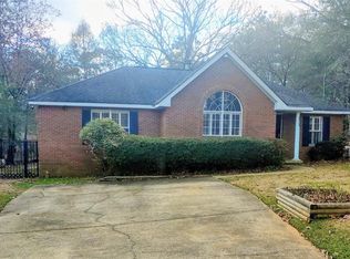 185 Laurel Hill Dr, Prattville, AL 36067