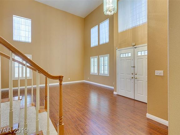 4th image of 8290 Campana Dr