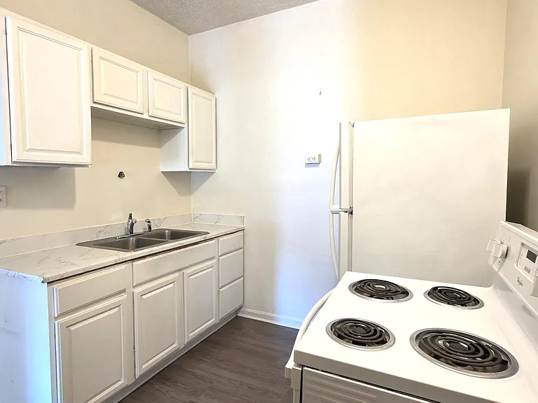 10 Dorman St #B — Photo 8