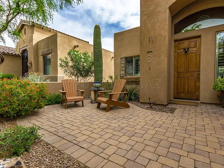 4402 W Cloud Ranch Pl — Photo 3