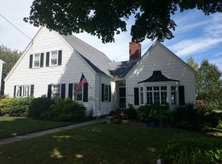 23 Greaton Rd, West Roxbury, MA 02132