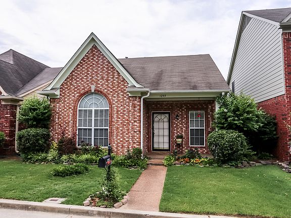 2nd image of 1255 Oak Creek Dr
