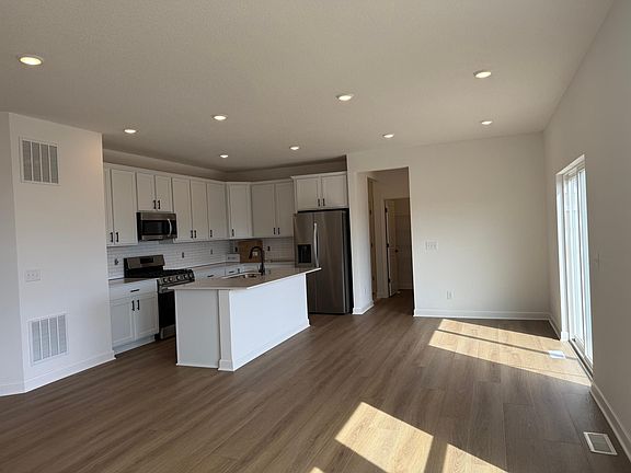 3rd image of 11611 72nd St NE