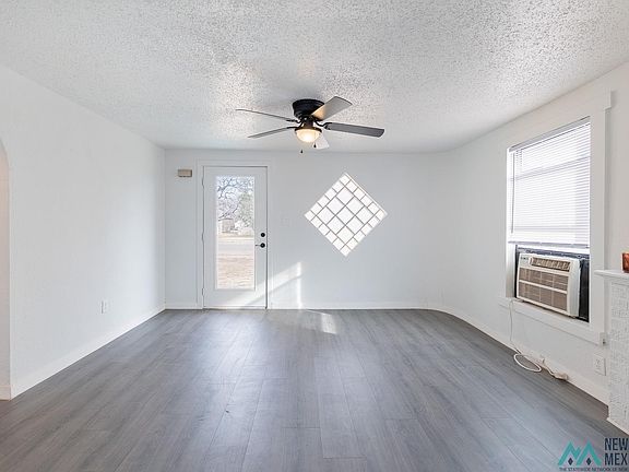 5th image of 312 S Avenue J
