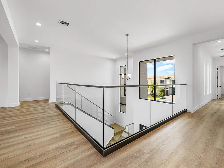9516 Riverside Park Dr — Photo 34