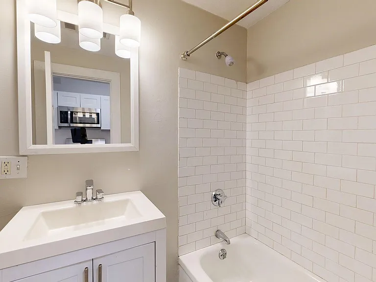 129 Eutaw St #3 — Photo 6