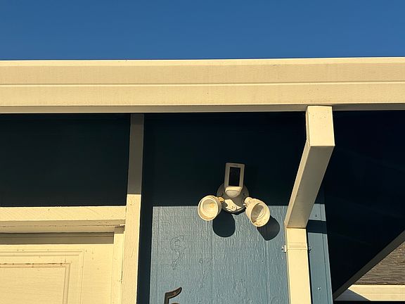 5th image of 5790 Ambler St #4