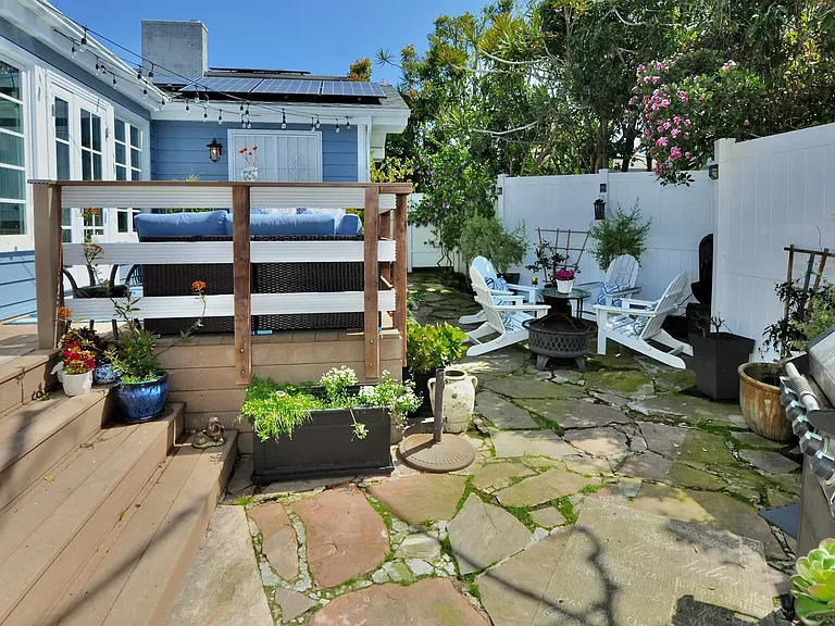 529 Fern Gln — Photo 34