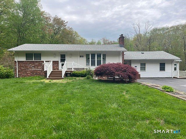 1st image of 311 Sandy Hollow Road