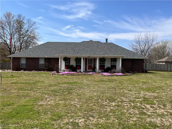 975 N 54th Ave, Fayetteville, AR 72704