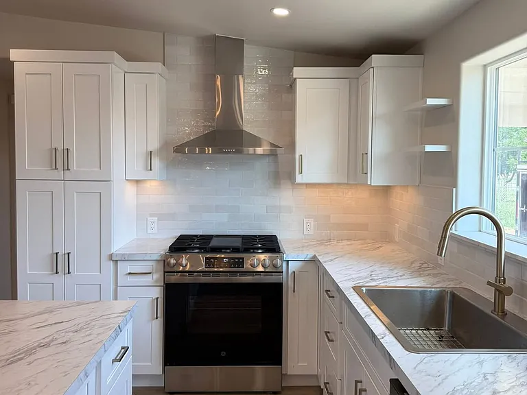 4619 S Montana Ave — Photo 5