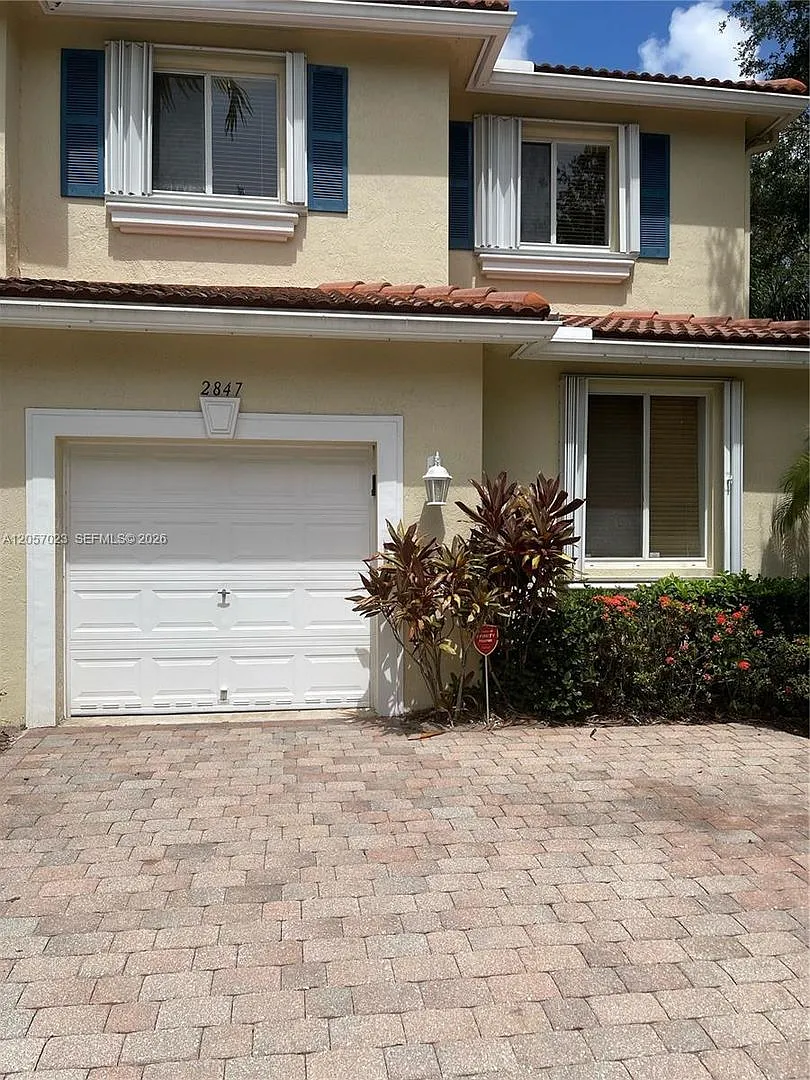 2847 S Evergreen Cir Boynton Beach, Fl 33426 — Photo 1