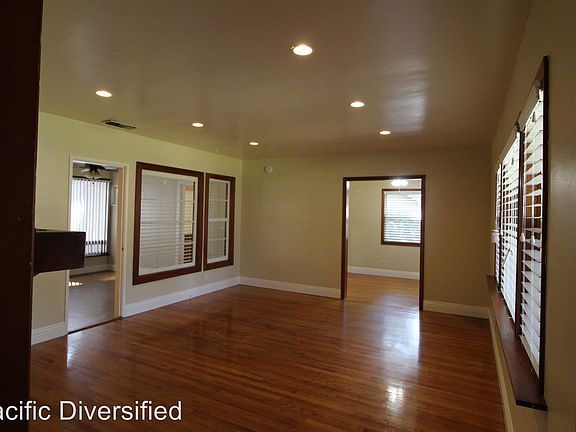 2nd image of 1334 N Euclid Ave