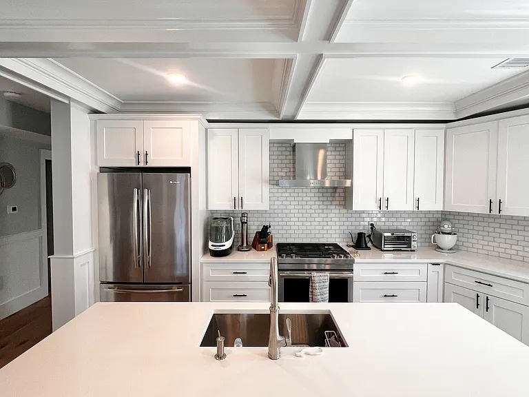 81 Conwell Ave #3 — Photo 5