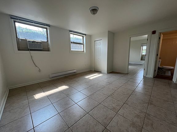 5th image of 5703 Hobart St #6b401ce58
