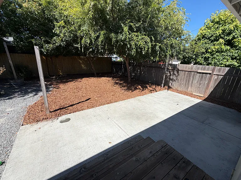 137 Maria Dr — Photo 12