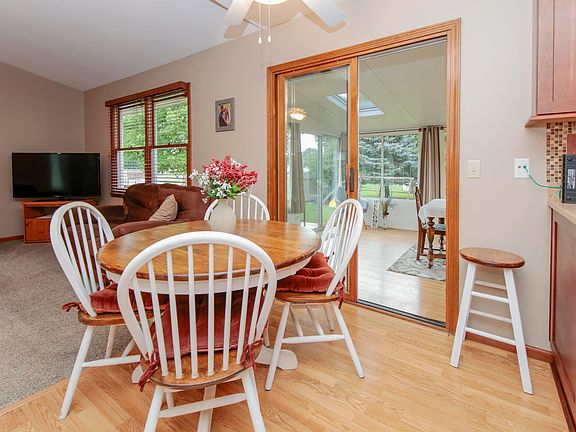 4th image of 4684 Silverleaf Ln