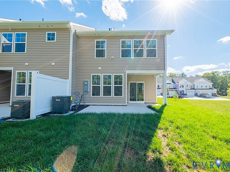 18372 Palisades Ct — Photo 43