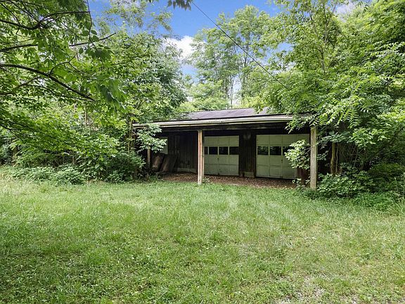 5th image of 5946 Eckman Ln