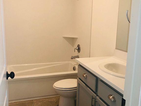 3rd image of 9665 Oak Reserve Ln