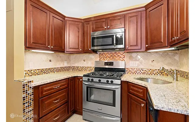 Sold by Douglas Elliman | media 15