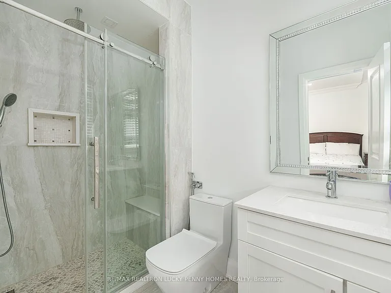 30 Bernadotte Dr — Photo 28