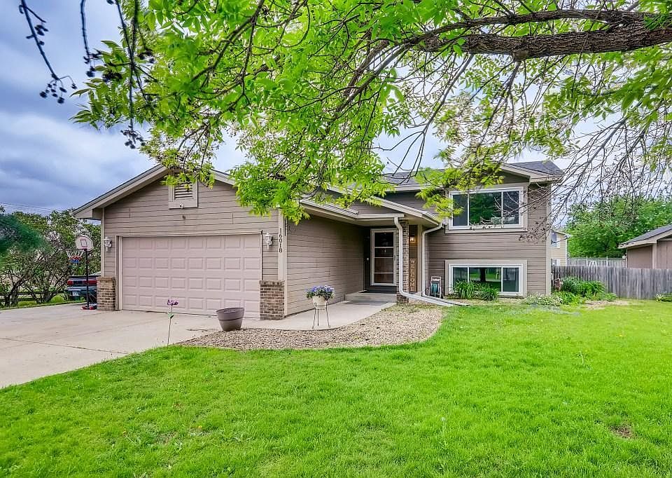 16218 Fantasia Ave, Rosemount, MN 55068