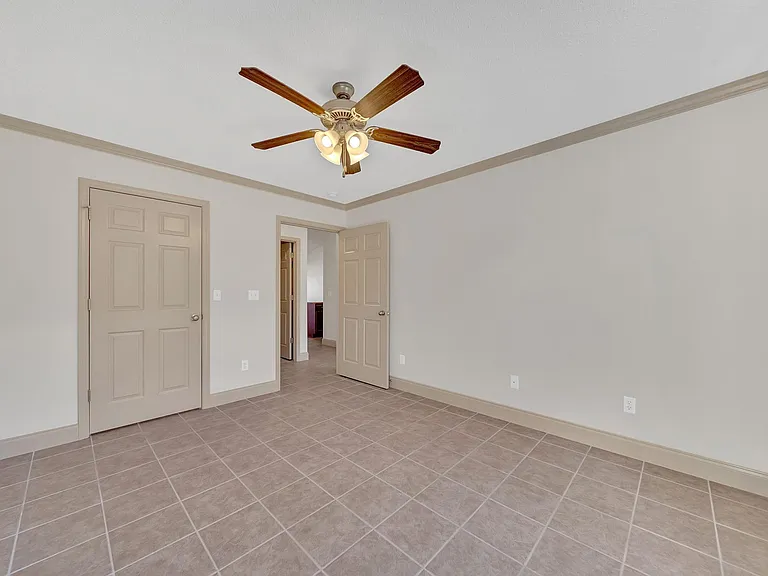 Suncrest Village — Photo 42