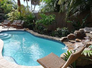 404 71st St, Holmes Beach, FL 34217