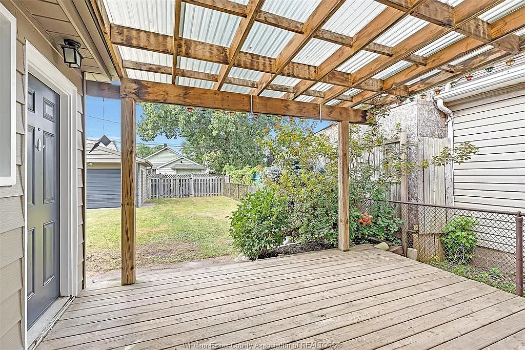 2 bed, $1,900 — Photo 4