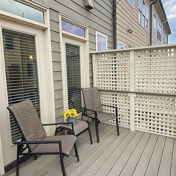 544 Old Mill Village Dr — Photo 16