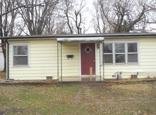 1533 E Whiteside St, Springfield, MO 65804