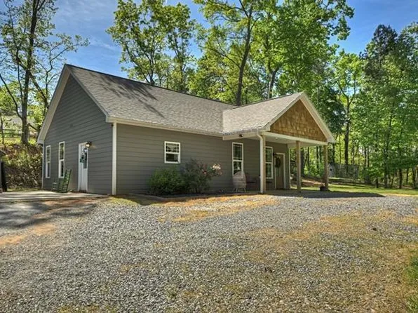 410 Knight Dr, Ellijay, GA 30540
