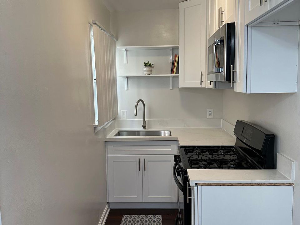 1st image of 3813 1/4 W 54th St #1/4