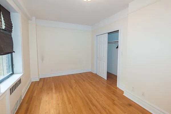 Rented by Waldstar Real Estate LLC | media 20