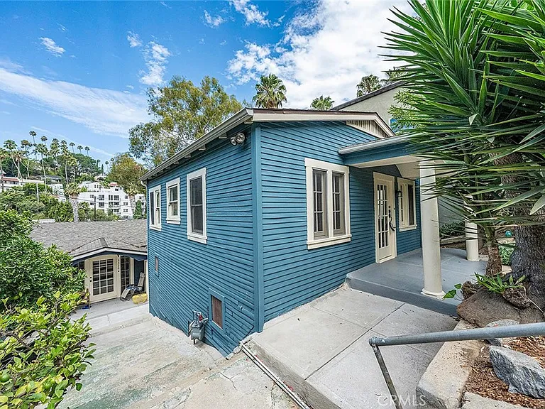 3322 Hamilton Way — Photo 26
