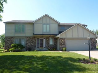 9721 Blue Mound Dr, Fort Wayne, IN 46804