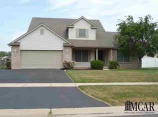 2728 Chapel Creek Dr, Lambertville, MI 48144