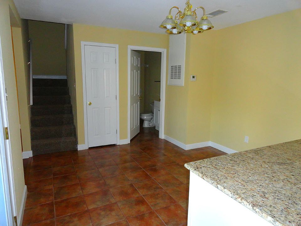 2nd image of 1224 29th St APT K43
