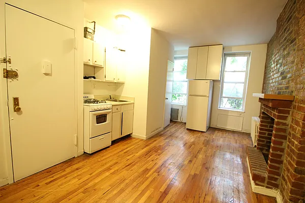 Rented by Keller Williams NYC | media 13