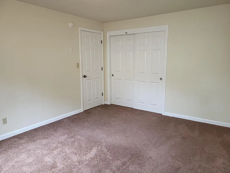 1585 Bogart Ln — Photo 27