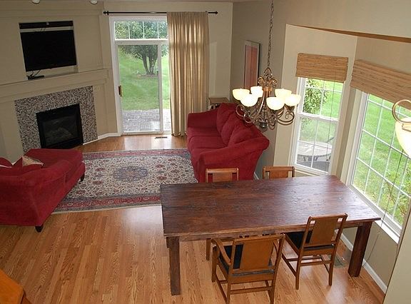 3rd image of 1442 White Pine Ln