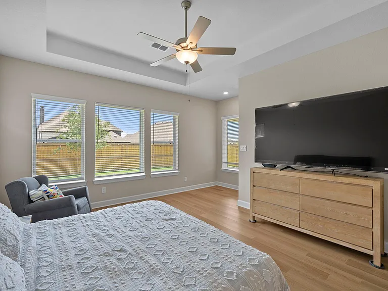 7214 Oak Grove Trl — Photo 8