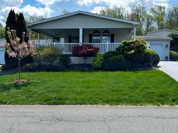 548 Conestoga Dr, Coatesville, PA 19320