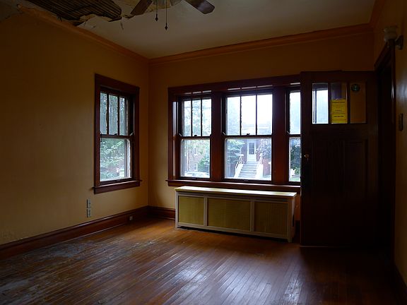 2nd image of 1827 S 61st Ave