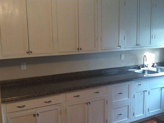 4th image of 20580 Oak Hill St