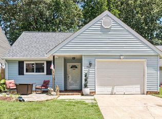 1565 Hummingbird Ln, Virginia Beach, VA 23454