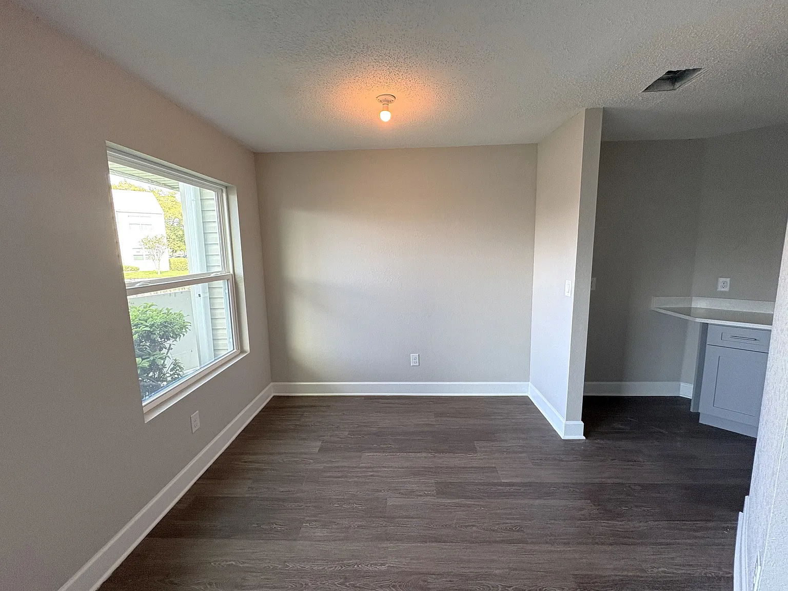 2516 Woodgate Boulevard, #106 - 106 — Photo 2