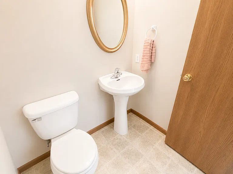 4006 Meadow View Dr — Photo 7